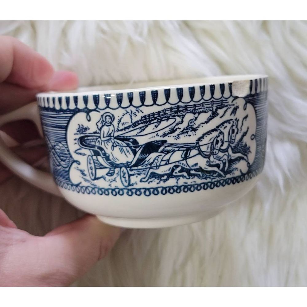 Vintage Currier and Ives Royal China Coffee Or Tea Cup Blue & White Set of 2 - Picture 4 of 11